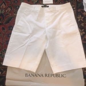 Banana Republic White Bermuda The Avalon Shorts Classic stretch Cotton Boardwalk